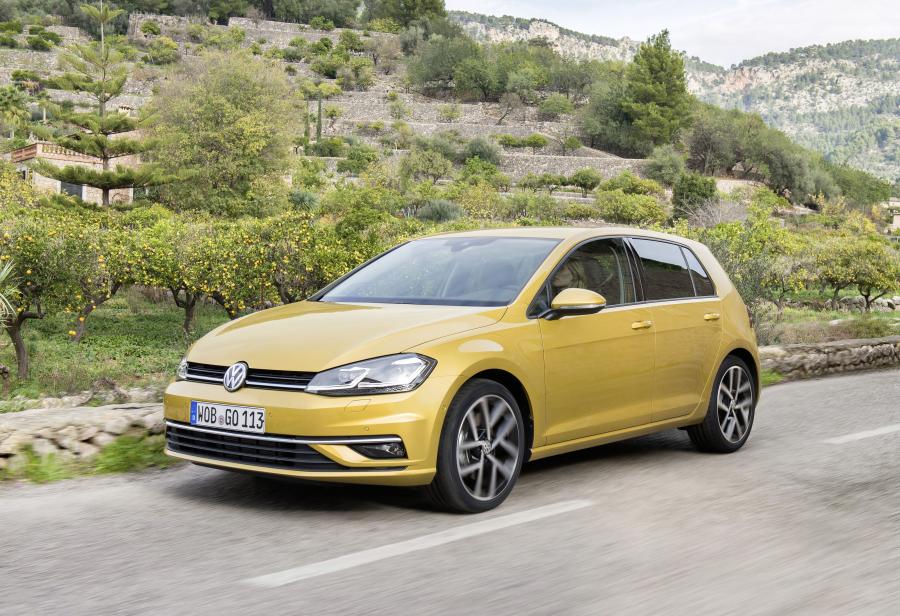  Volkswagen Golf TDI 5-Door 2017 года  (WW) (фото 6 из 41)
